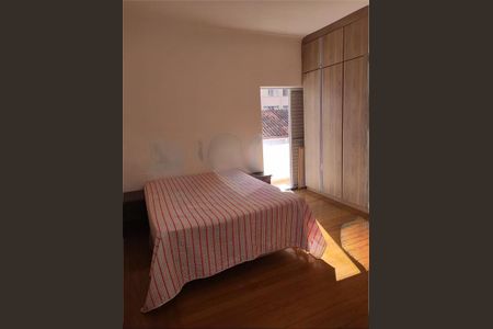 Casa de condomínio à venda com 360m², 3 quartos e 3 vagas