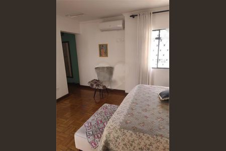 Casa de condomínio à venda com 360m², 3 quartos e 3 vagas