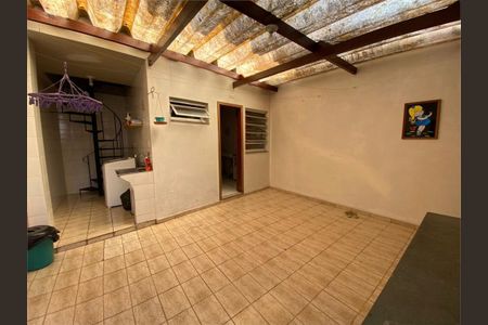 Casa à venda com 126m², 3 quartos e 2 vagas
