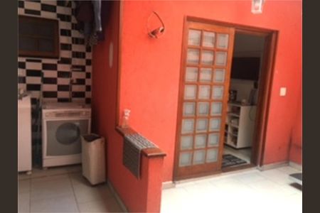 Casa de condomínio à venda com 111m², 3 quartos e 2 vagas