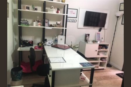 Casa de condomínio à venda com 111m², 3 quartos e 2 vagas