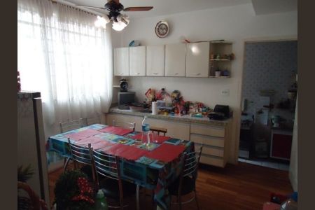 Casa à venda com 143m², 3 quartos e 2 vagas