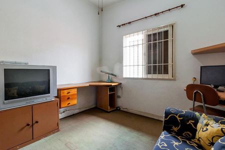 Casa à venda com 241m², 4 quartos e 4 vagas