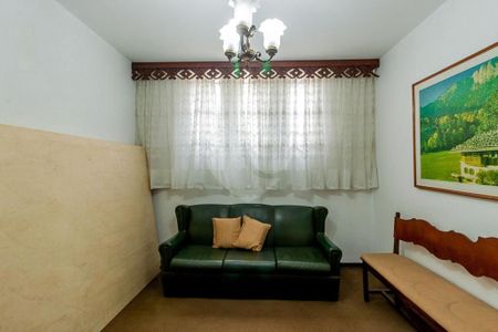 Casa à venda com 241m², 4 quartos e 4 vagas