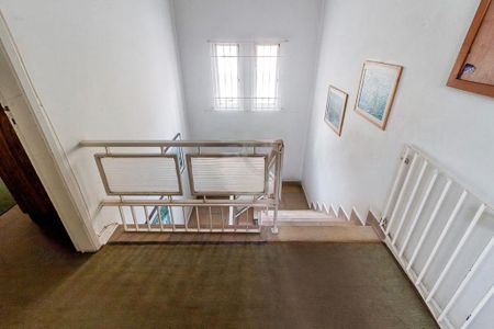 Casa à venda com 241m², 4 quartos e 4 vagas