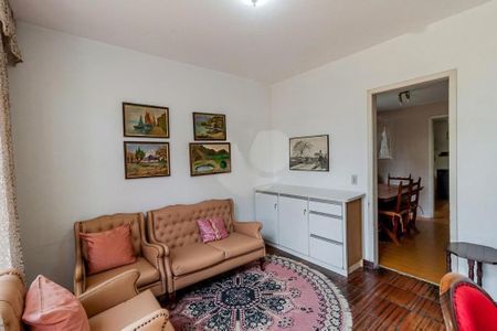 Casa à venda com 241m², 4 quartos e 4 vagas