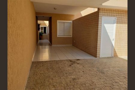 Casa à venda com 176m², 3 quartos e 3 vagas