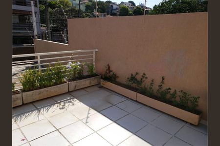 Casa à venda com 176m², 3 quartos e 3 vagas