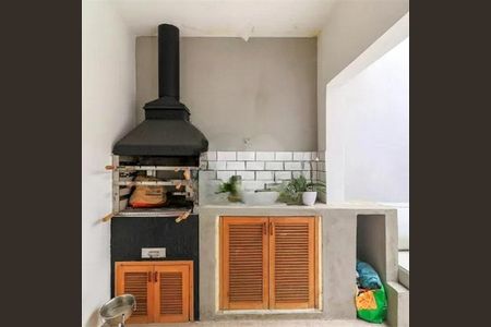 Casa de condomínio à venda com 196m², 3 quartos e 2 vagas