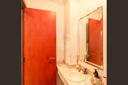Casa de condomínio à venda com 196m², 3 quartos e 2 vagas