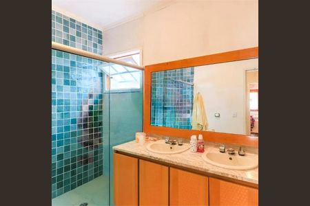 Casa de condomínio à venda com 196m², 3 quartos e 2 vagas