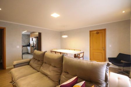 Apartamento à venda com 135m², 4 quartos e 2 vagas Apartamento à venda com 135m², 4 quartos e 2 vagasSala