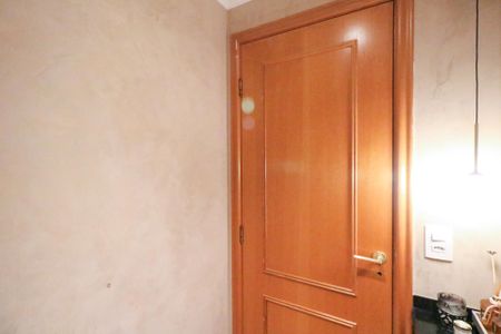 Apartamento à venda com 135m², 4 quartos e 2 vagas Apartamento à venda com 135m², 4 quartos e 2 vagasLavabo da Sala