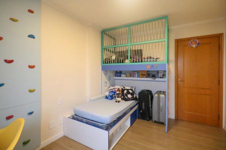 Apartamento à venda com 135m², 4 quartos e 2 vagas Apartamento à venda com 135m², 4 quartos e 2 vagasQuarto 1