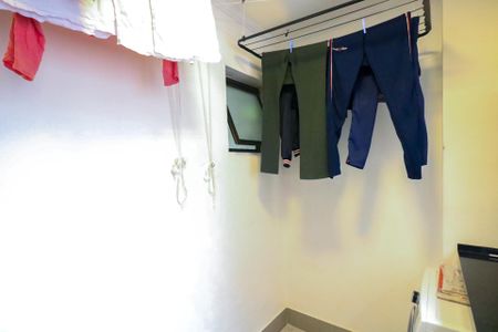 Apartamento à venda com 135m², 4 quartos e 2 vagas Apartamento à venda com 135m², 4 quartos e 2 vagasÁrea de Serviço