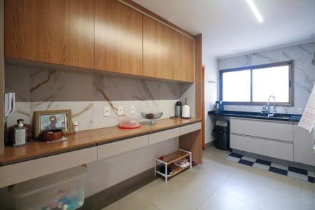 Apartamento à venda com 135m², 4 quartos e 2 vagas Apartamento à venda com 135m², 4 quartos e 2 vagasCozinha