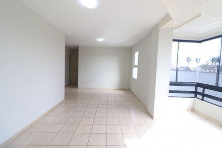 Apartamento à venda com 86m², 2 quartos e sem vagaSala