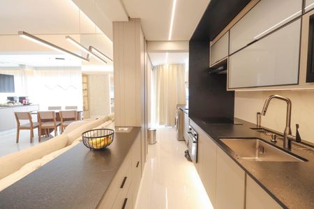 Apartamento à venda com 112m², 3 quartos e 2 vagas Apartamento à venda com 112m², 3 quartos e 2 vagasCozinha