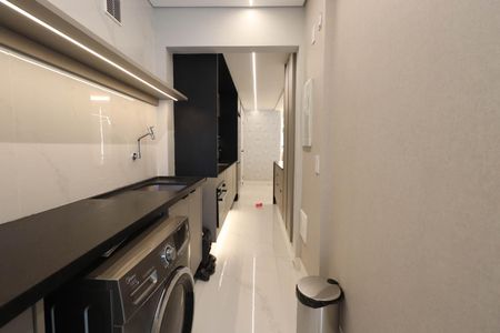 Apartamento à venda com 112m², 3 quartos e 2 vagas Apartamento à venda com 112m², 3 quartos e 2 vagasÁrea de Serviço