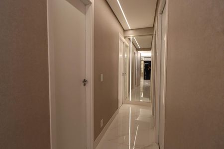 Apartamento à venda com 112m², 3 quartos e 2 vagas Apartamento à venda com 112m², 3 quartos e 2 vagasCorredor