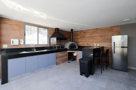 Apartamento à venda com 112m², 3 quartos e 2 vagas Apartamento à venda com 112m², 3 quartos e 2 vagasÁrea comum - Churrasqueira