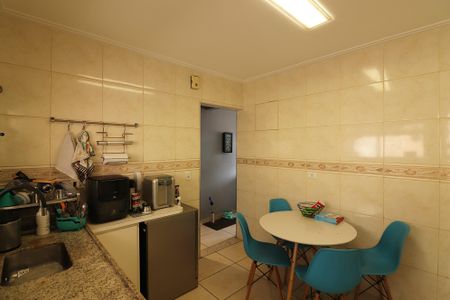 Apartamento à venda com 64m², 2 quartos e 1 vagaCozinha e Área de Serviço