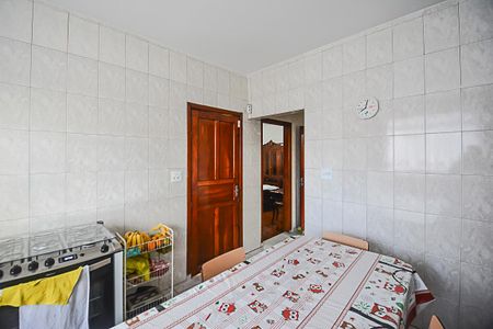 Casa à venda com 460m², 2 quartos e 3 vagas Casa à venda com 460m², 2 quartos e 3 vagasCozinha