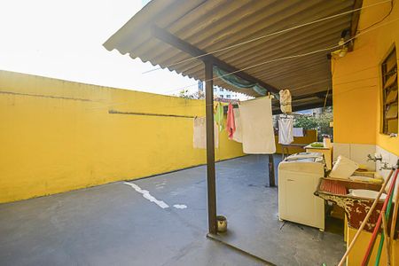 Casa à venda com 460m², 2 quartos e 3 vagas Casa à venda com 460m², 2 quartos e 3 vagasÁrea de Serviço