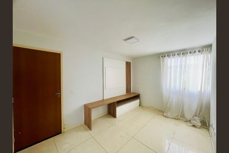 Sala de apartamento para alugar com 2 quartos, 48m² em Vila Galvão, Guarulhos