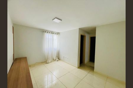Sala de apartamento para alugar com 2 quartos, 48m² em Vila Galvão, Guarulhos