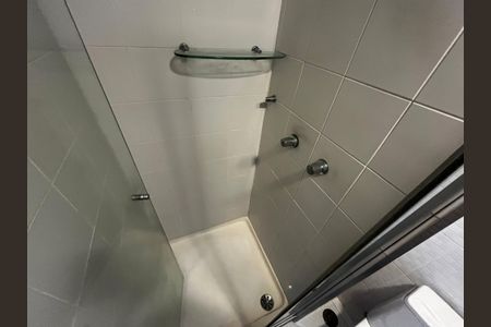 Apartamento à venda com 64m², 2 quartos e 3 vagasBanheiro 