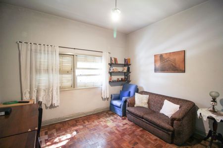 Casa à venda com 270m², 4 quartos e 4 vagas Casa à venda com 270m², 4 quartos e 4 vagasQuarto 3