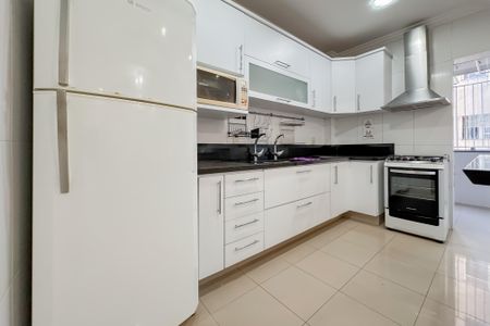 Apartamento à venda com 118m², 2 quartos e sem vaga Apartamento à venda com 118m², 2 quartos e sem vagaCozinha