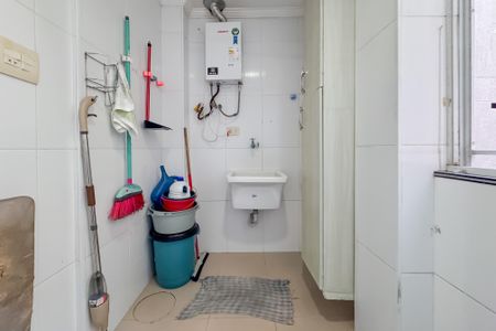 Apartamento à venda com 118m², 2 quartos e sem vaga Apartamento à venda com 118m², 2 quartos e sem vagaÁrea de Serviço
