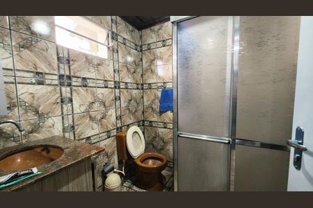 Casa à venda com 125m², 4 quartos e 2 vagas Casa à venda com 125m², 4 quartos e 2 vagasBanheiro da Suíte 1
