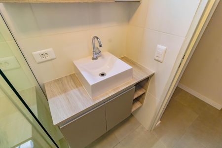 Apartamento à venda com 65m², 2 quartos e 1 vaga Apartamento à venda com 65m², 2 quartos e 1 vagaBanheiro