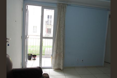 Sala de apartamento à venda com 2 quartos, 50m² em Metalúrgicos, Osasco