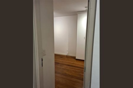 Casa à venda com 3 quartos, 318m² em Santo Amaro, São Paulo