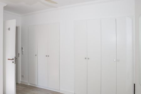 Apartamento à venda com 106m², 2 quartos e 2 vagas Apartamento à venda com 106m², 2 quartos e 2 vagasSuíte