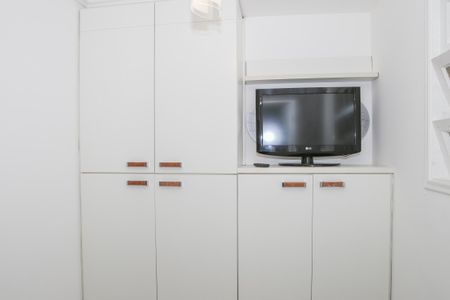 Apartamento à venda com 106m², 2 quartos e 2 vagas Apartamento à venda com 106m², 2 quartos e 2 vagasEscritório