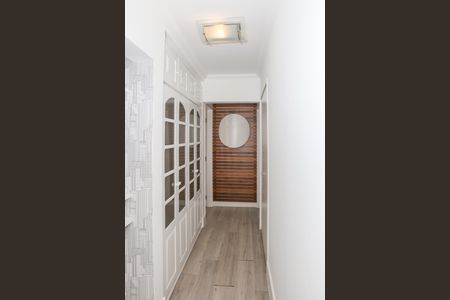 Apartamento à venda com 106m², 2 quartos e 2 vagas Apartamento à venda com 106m², 2 quartos e 2 vagasCorredor