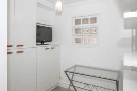 Apartamento à venda com 106m², 2 quartos e 2 vagas Apartamento à venda com 106m², 2 quartos e 2 vagasEscritório