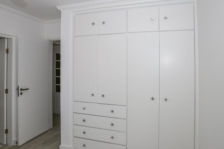 Apartamento à venda com 106m², 2 quartos e 2 vagas Apartamento à venda com 106m², 2 quartos e 2 vagasSuíte 2