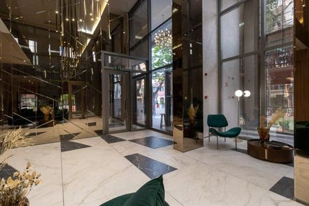 Apartamento à venda com 166m², 3 quartos e 2 vagas Apartamento à venda com 166m², 3 quartos e 2 vagasHall Social