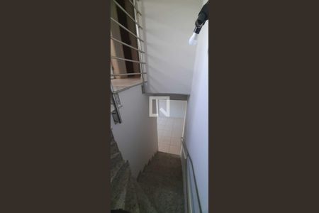 Apartamento para alugar com 114m², 2 quartos e 1 vagaEscada