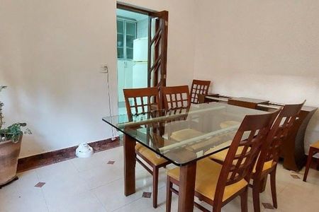 Casa à venda com 4 quartos, 243m² em Nova Petrópolis, São Bernardo do Campo