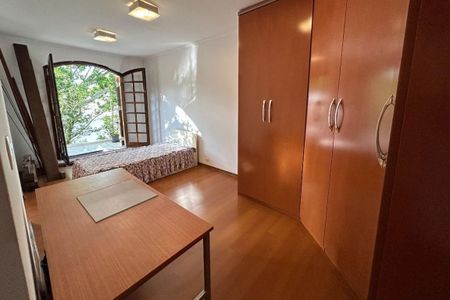 Casa à venda com 4 quartos, 243m² em Nova Petrópolis, São Bernardo do Campo