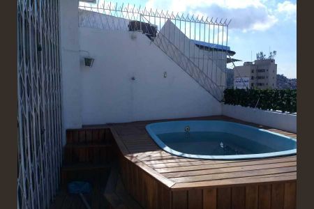 Apartamento à venda com 96m², 2 quartos e 1 vaga