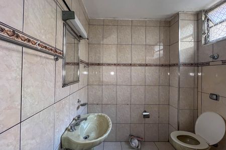 Apartamento à venda com 69m², 2 quartos e sem vagaBanheiro