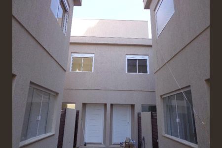 Casa à venda com 89m², 3 quartos e 1 vaga